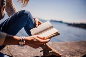 Lees meer over het artikel Hoe laat je jouw zelf geschreven boek uitgeven?