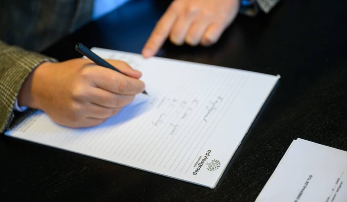 Je bekijkt nu Korte Ontslagbrief: Voorbeeld en Uitleg voor Werknemers